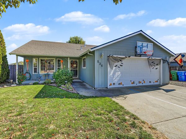 534 Westminster Drive, Eagle Point, OR 97524