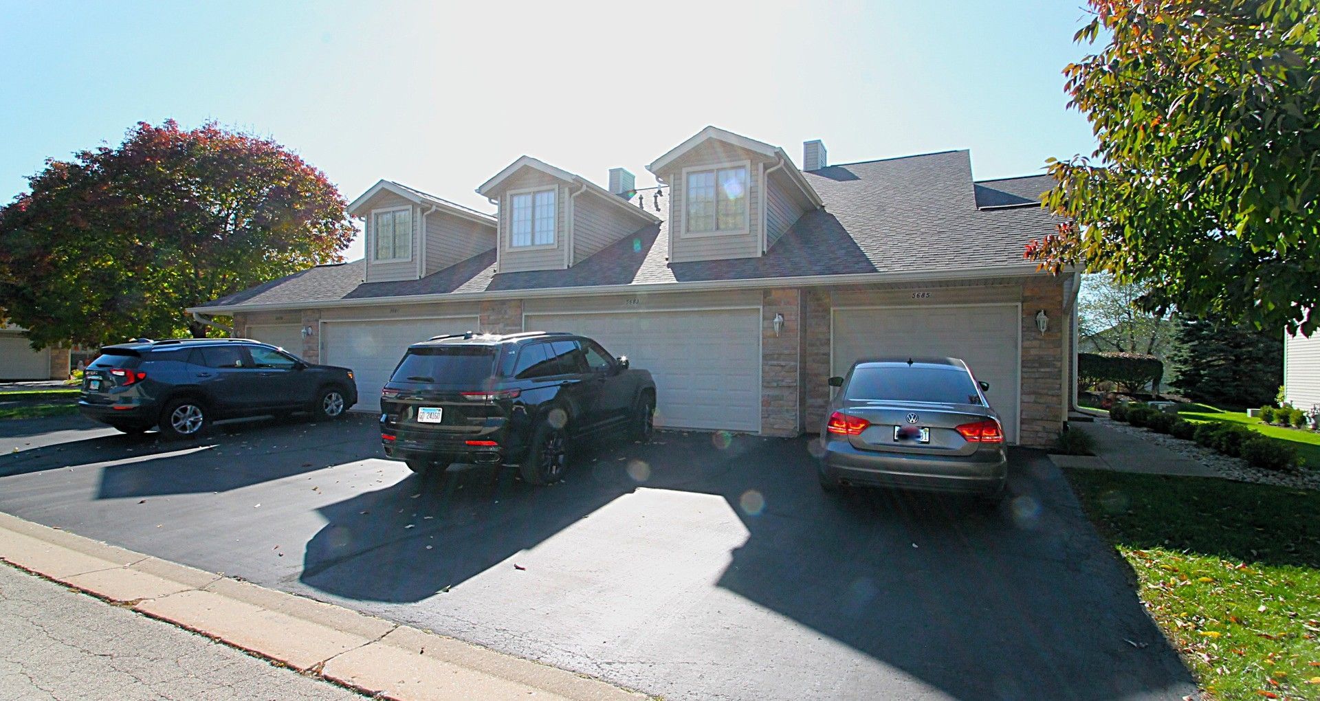 5685 Oak Village Drive , Roscoe, IL 61073 Main Photo
