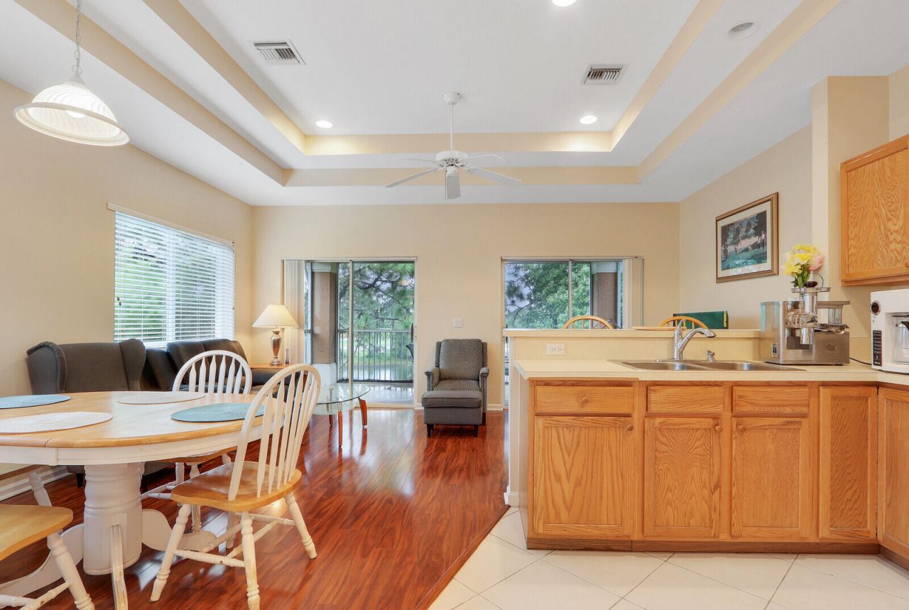 8330 Mulligan Circle, Unit 2121, Port Saint Lucie, FL 34986 Photo