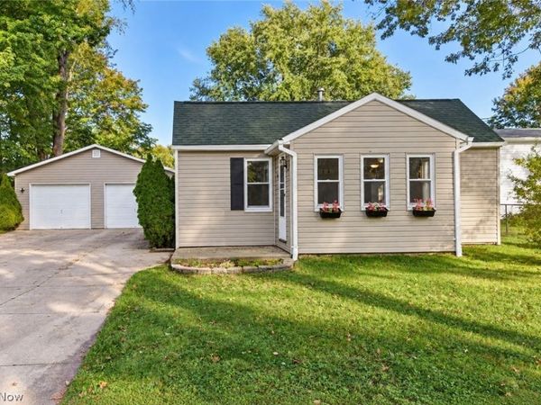 361 Lessig Avenue , Akron, OH 44312