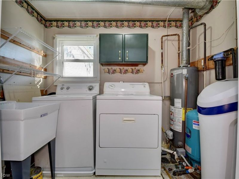 361 Lessig Avenue, Akron, OH 44312 Photo 13