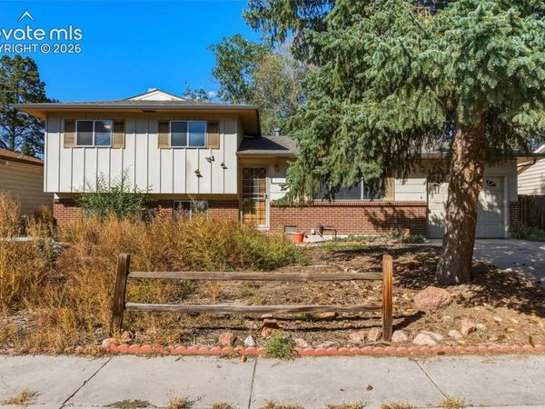 3702 Pearl Drive, Colorado Springs, CO 80918