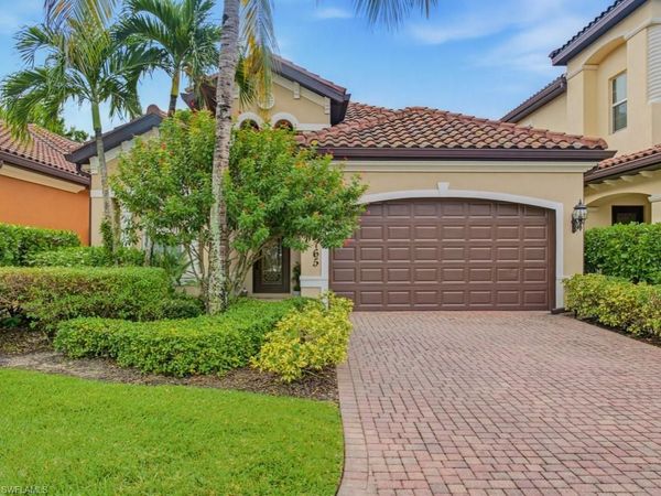 5765 Mango CIR, NAPLES, FL 34110