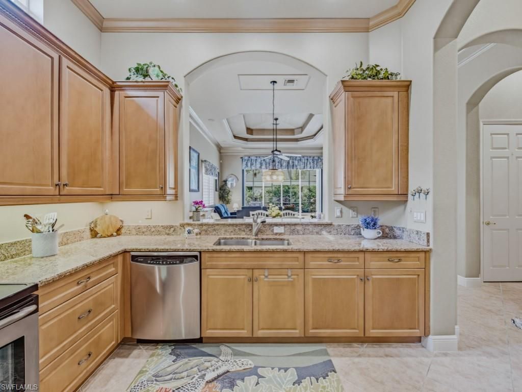5765 Mango Cir, Naples, FL 34110 Photo