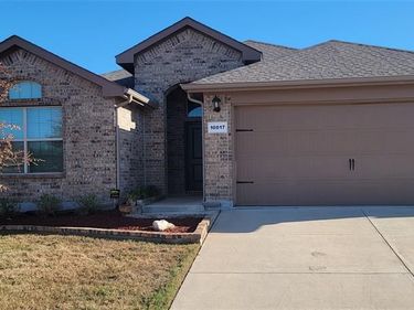 10017 Clemmons Road, Fort Worth, TX 76108