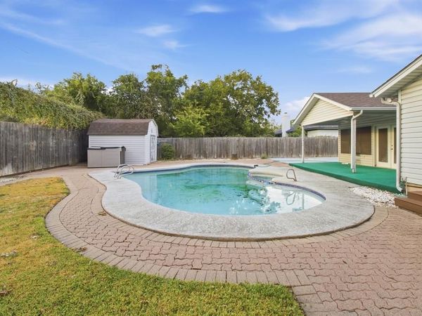 1914 Roosevelt Drive, Pantego, TX 76013