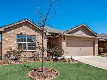 6320 Eagle Pier Way, Fort Worth, TX 76179