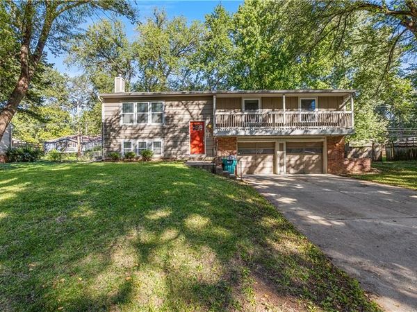 10310 W 89TH Street, Overland Park, KS 66214