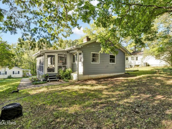604 Florida Ave, Oak Ridge, TN 37830
