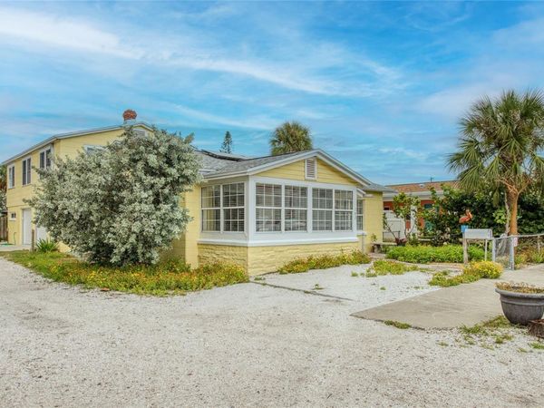 102 11TH AVENUE , ST PETE BEACH, FL 33706
