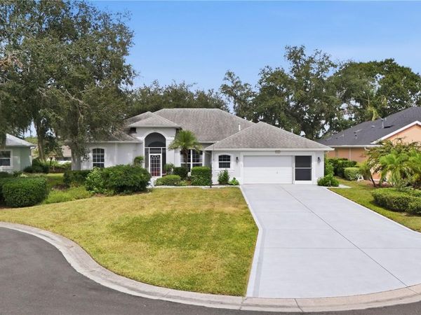 5127 AURORA DRIVE , LEESBURG, FL 34748