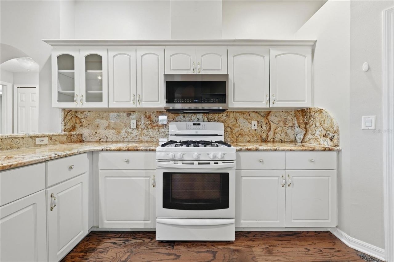 5127 Aurora Drive , Leesburg, FL 34748 Photo