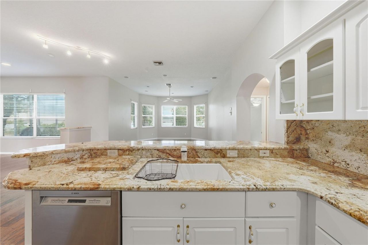 5127 Aurora Drive , Leesburg, FL 34748 Photo