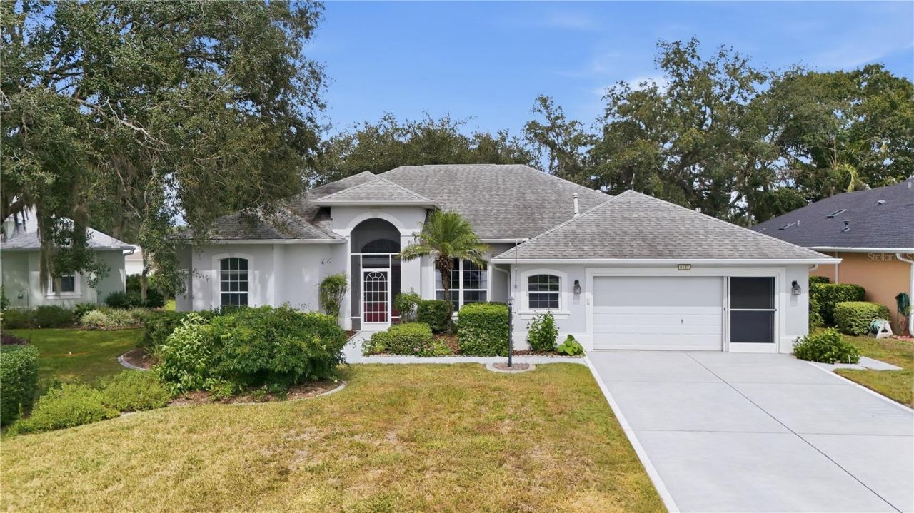 5127 Aurora Drive , Leesburg, FL 34748 Photo