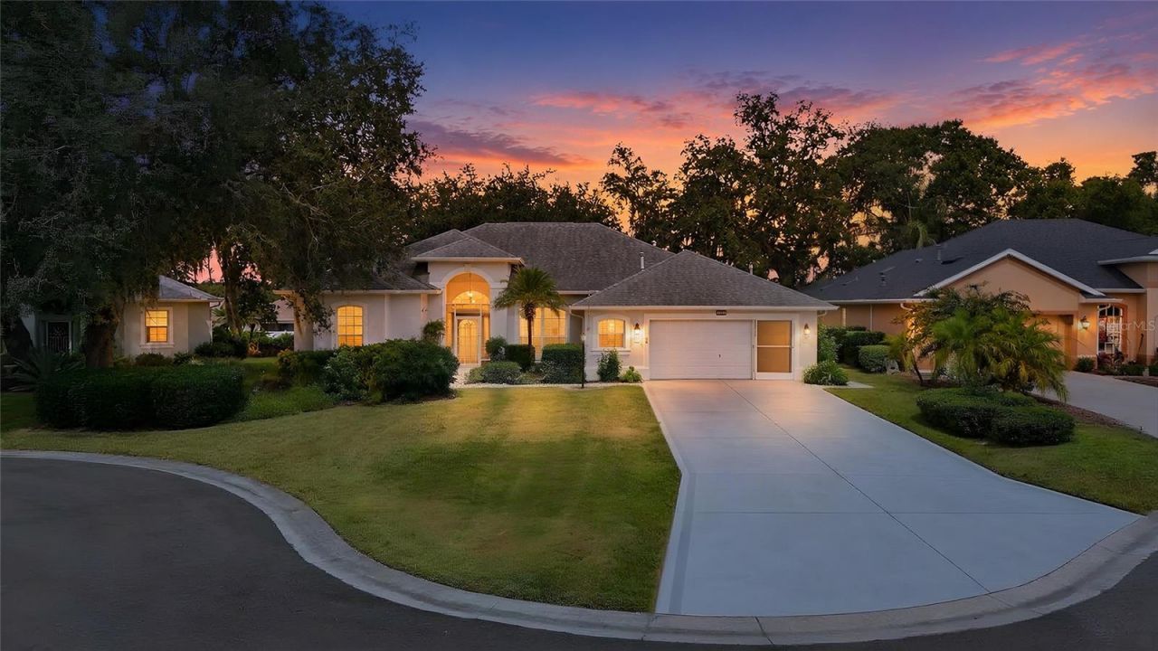 5127 Aurora Drive , Leesburg, FL 34748 Photo