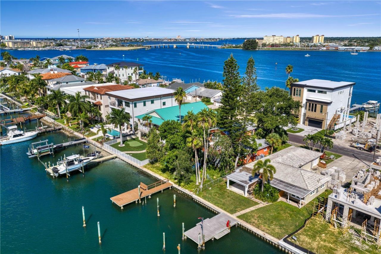 835 Bay Point Drive , Madeira Beach, FL 33708 Photo
