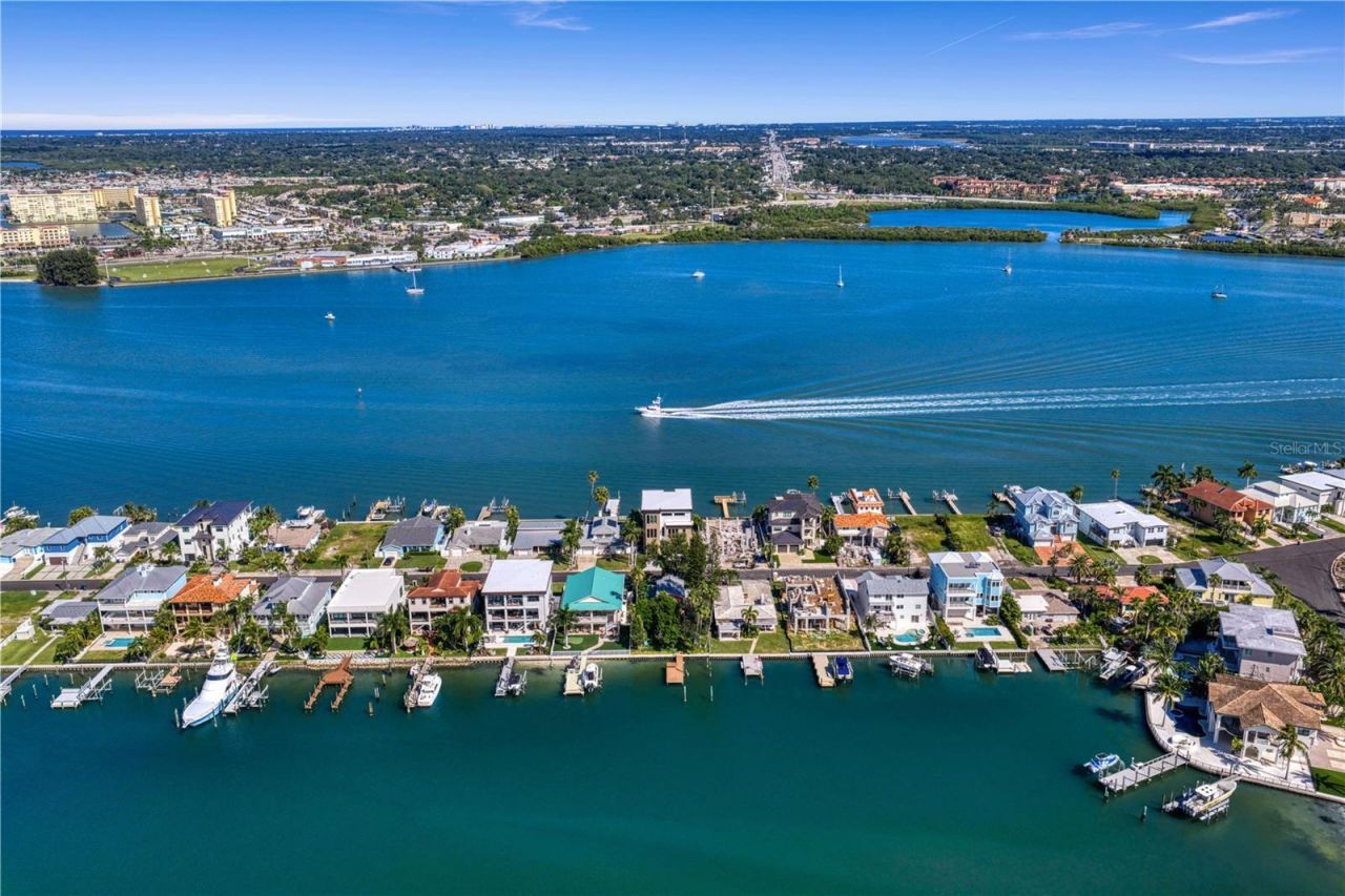 835 Bay Point Drive , Madeira Beach, FL 33708 Photo