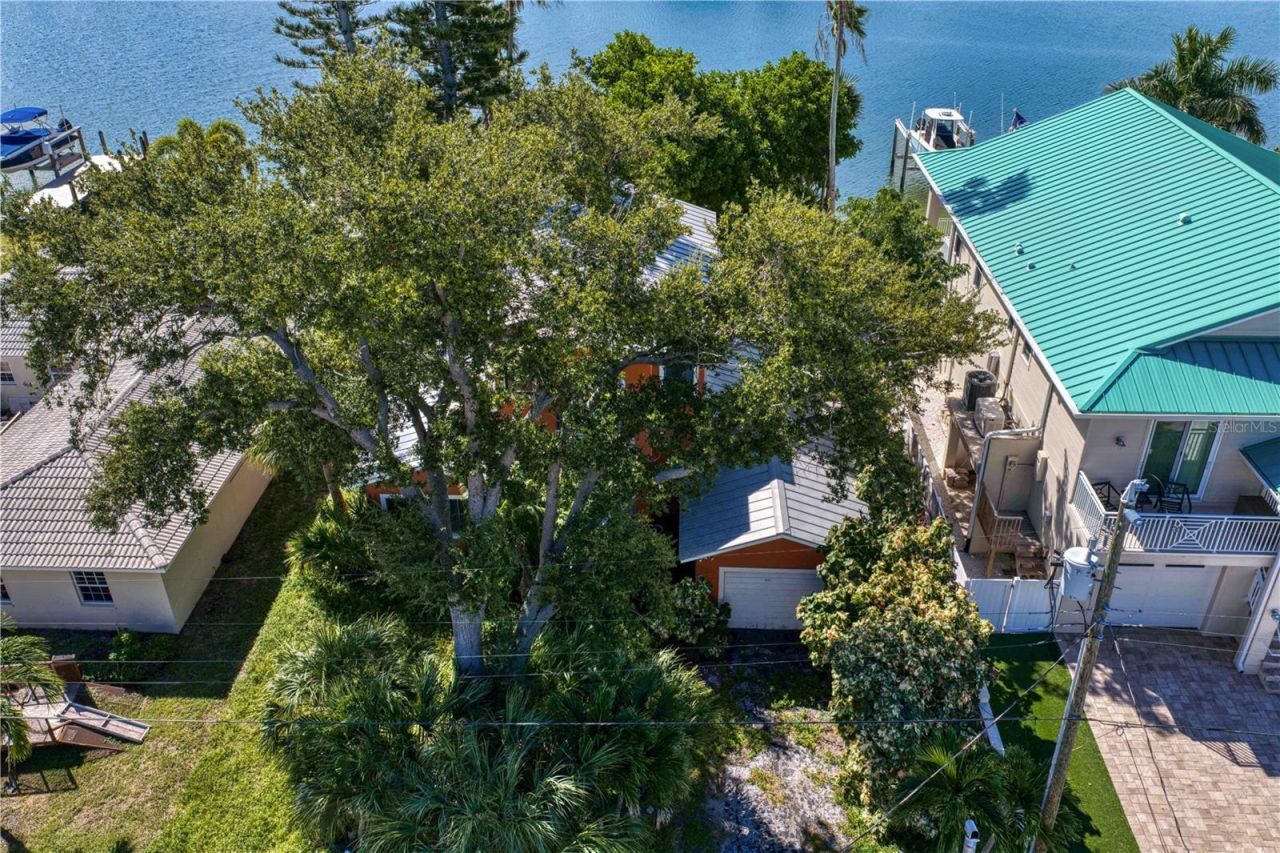 835 Bay Point Drive , Madeira Beach, FL 33708 Photo