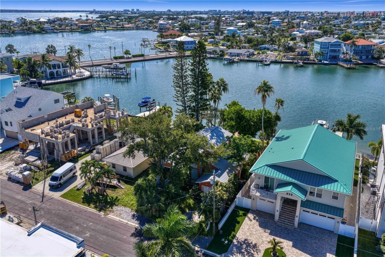 835 Bay Point Drive , Madeira Beach, FL 33708 Photo