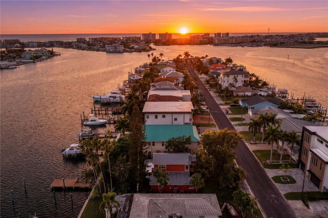 835 Bay Point Drive , Madeira Beach, FL 33708 Photo