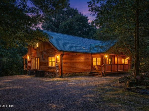 225 Amet Way , Cosby, TN 37722