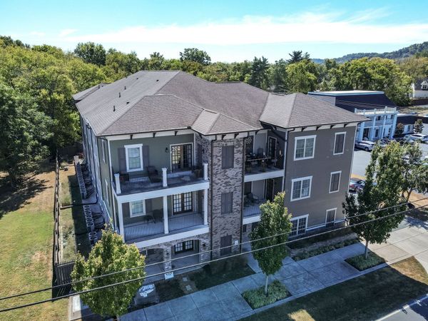 1319 W Main St, Unit 207, Franklin, TN 37064