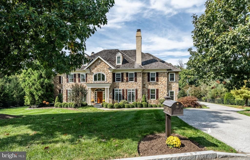 132 WAVERLY CIRCLE , PHOENIXVILLE, PA 19460