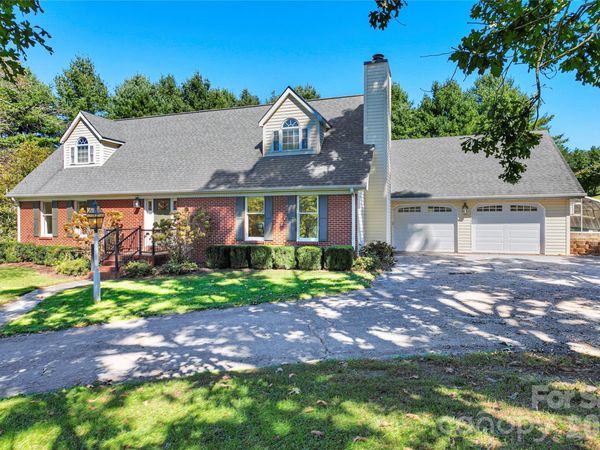 618 Windover Drive , Brevard, NC 28712