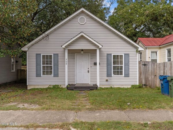 709 Wooster Street , Wilmington, NC 28401
