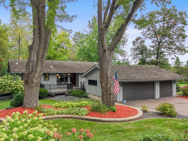 1233 Amble Road, Arden Hills, MN 55112
