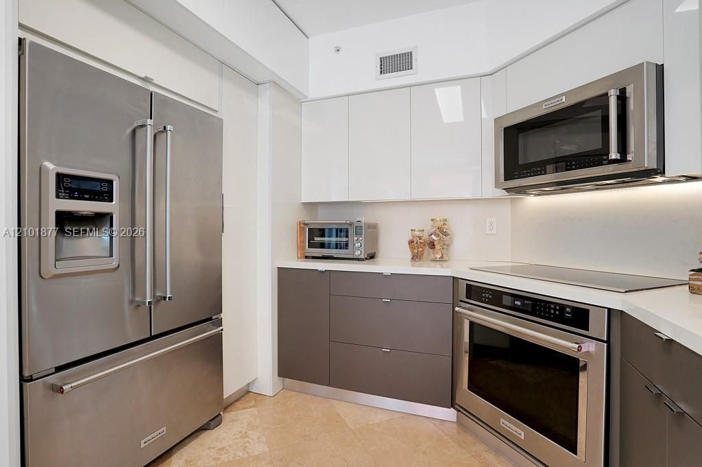 3370 Hidden Bay Dr , Unit 2310, Aventura, FL 33180 Photo