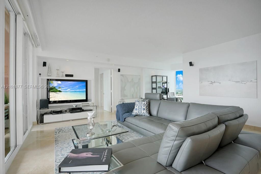 3370 Hidden Bay Dr , Unit 2310, Aventura, FL 33180 Photo