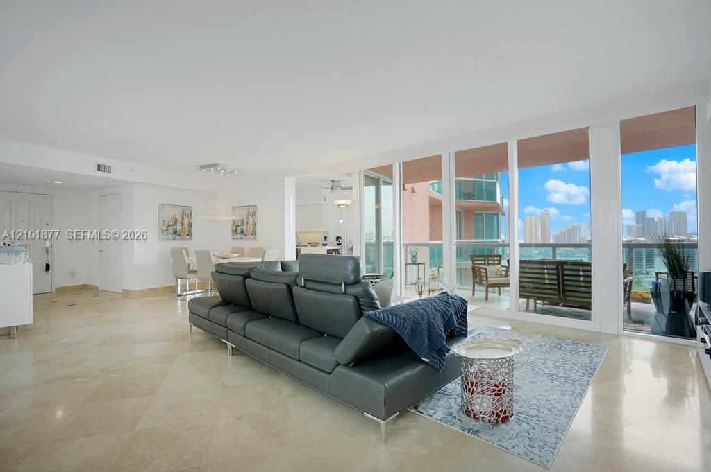 3370 Hidden Bay Dr , Unit 2310, Aventura, FL 33180 Photo