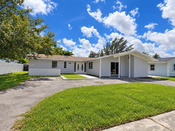 10400 SW 198th St , Cutler Bay, FL 33157