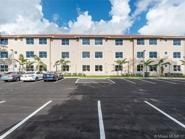 2575 SW 64th Ave , Unit 8, Miramar, FL 33023