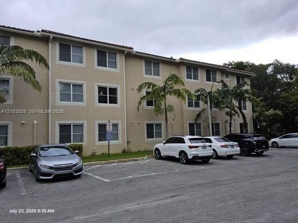 2575 SW 64th Ave , Unit 8, Miramar, FL 33023
