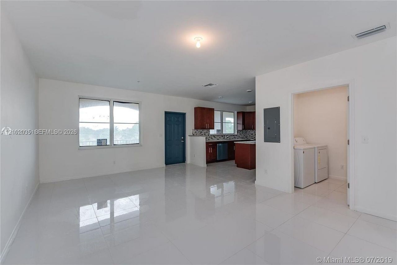 2575 SW 64th Ave , Unit 8, Miramar, FL 33023 Photo