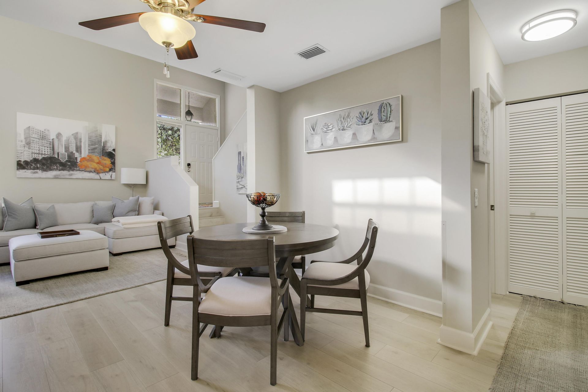 587 Prestwick Circle, Unit 2, Palm Beach Gardens, FL 33418 Photo