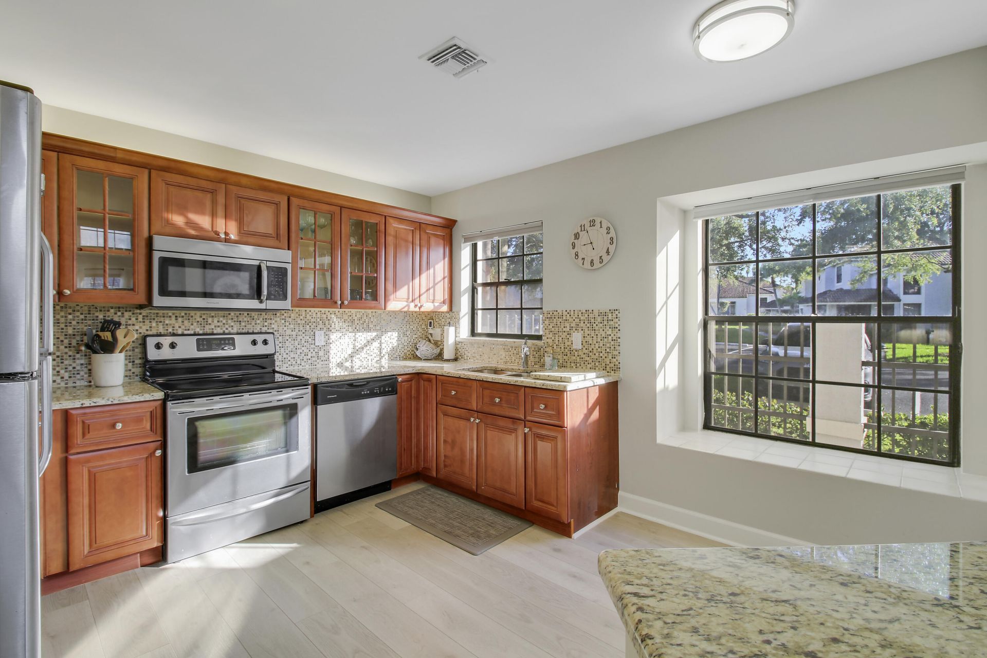 587 Prestwick Circle, Unit 2, Palm Beach Gardens, FL 33418 Photo