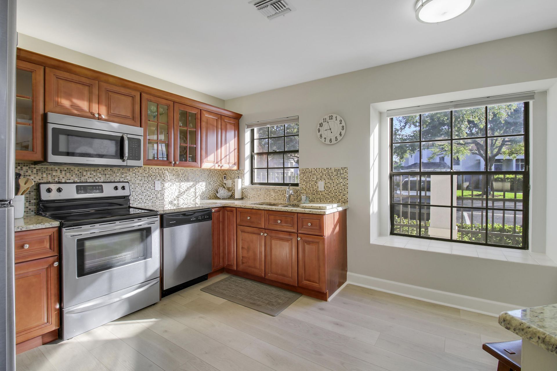587 Prestwick Circle, Unit 2, Palm Beach Gardens, FL 33418 Photo