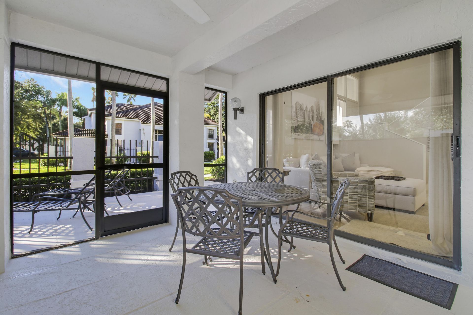 587 Prestwick Circle, Unit 2, Palm Beach Gardens, FL 33418 Photo