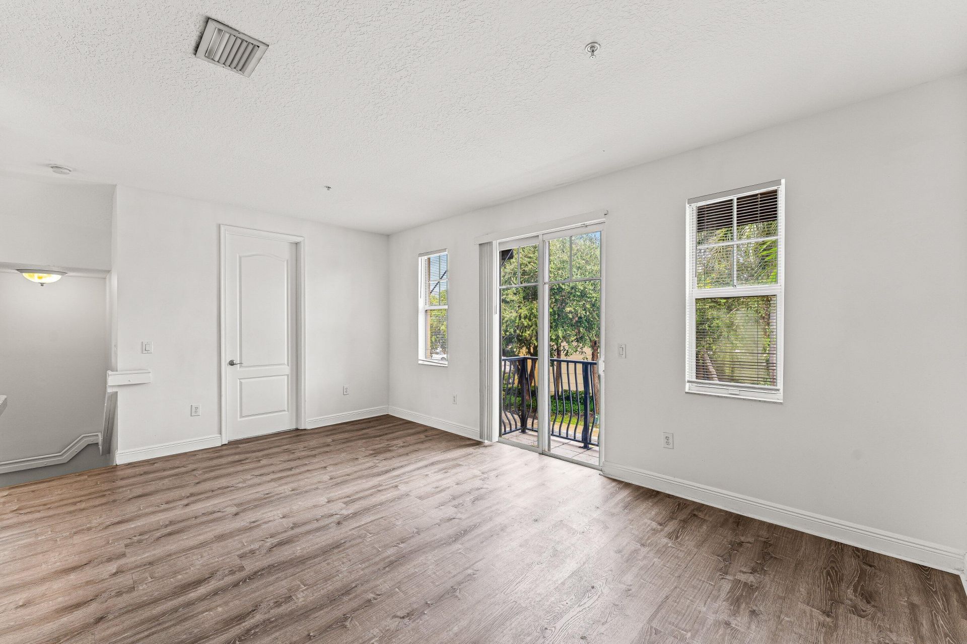 673 NW 38th Circle, Boca Raton, FL 33431 Photo