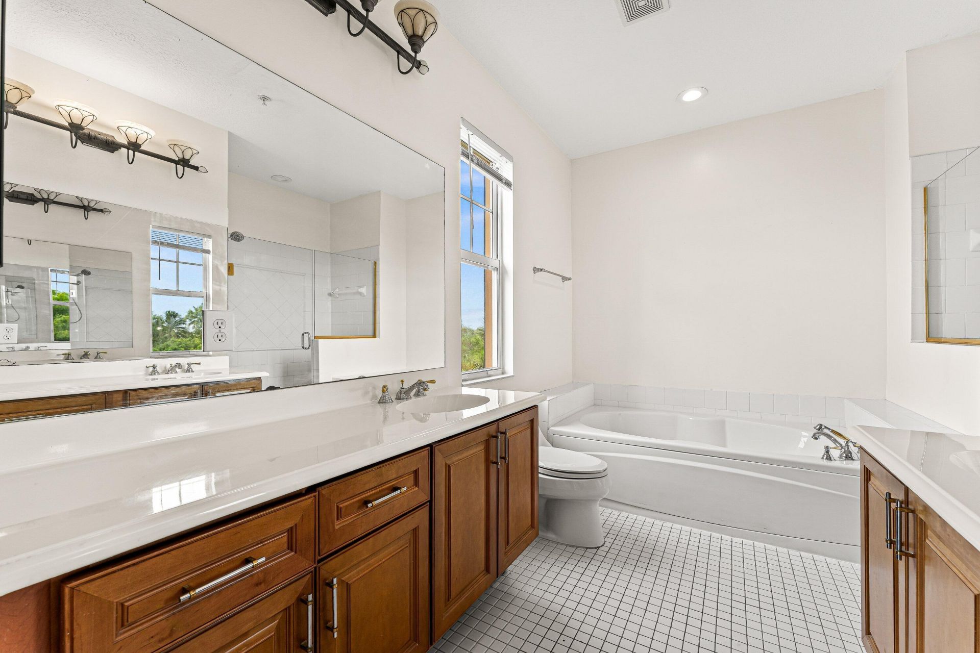 673 NW 38th Circle, Boca Raton, FL 33431 Photo