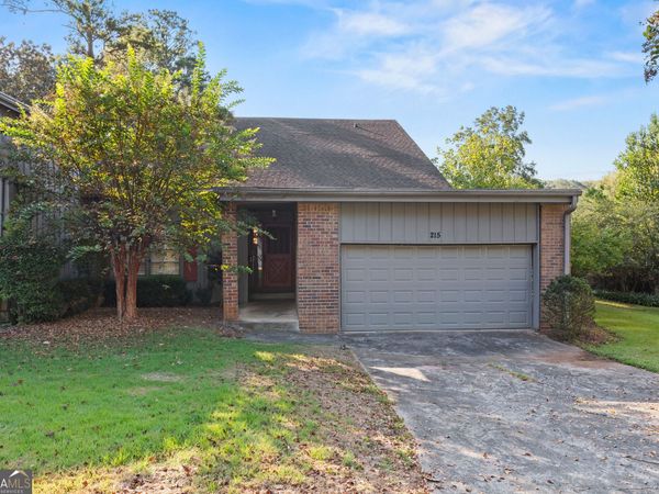 215 Leeward Lane, Roswell, GA 30076