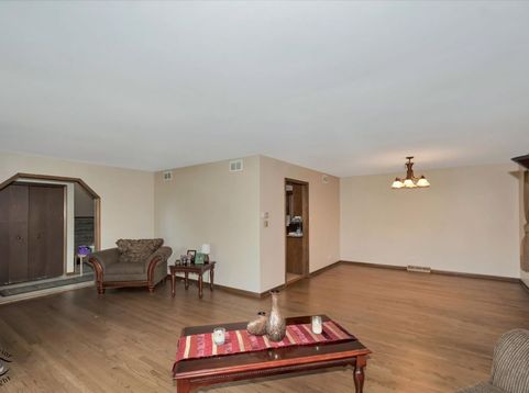 Main Photo