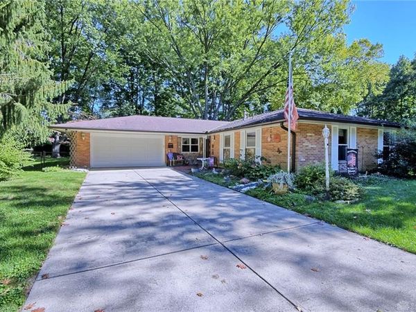 1113 Green Tree Drive, Centerville, OH 45429