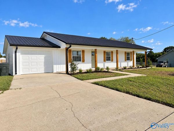 4915 Lakeplace Road, Cedar Bluff, AL 35959