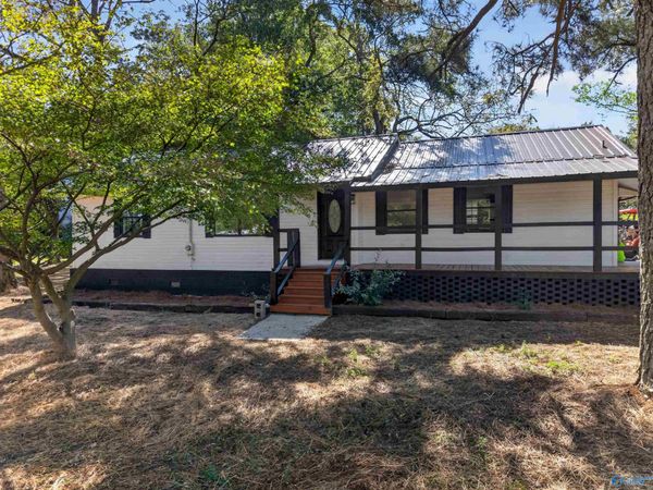 25 West Street, Crossville, AL 35962