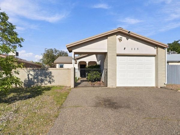 115 Pearl Drive NE, Rio Rancho, NM 87124