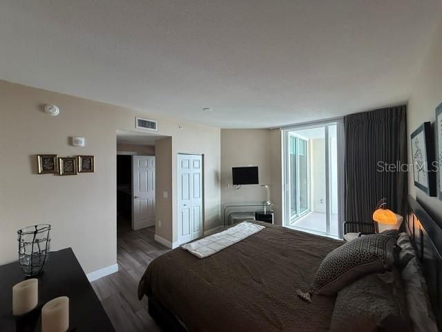 800 N Tamiami Trail , Unit 1006, Sarasota, FL 34236 Photo